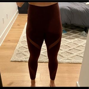 COPY - Lululemon cut out tight size 8